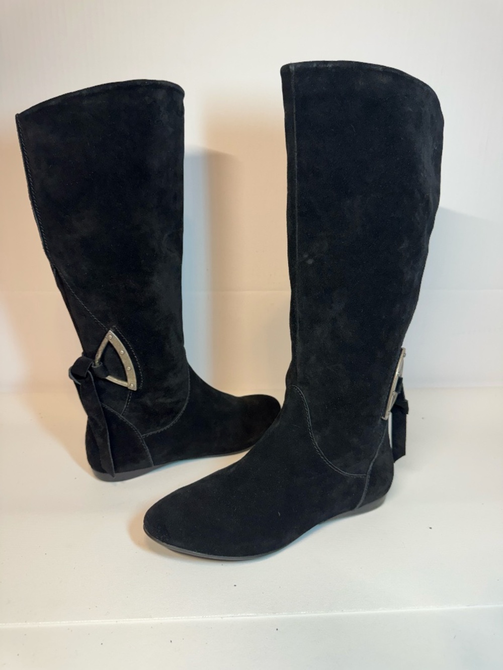 B. Makowsky Beverly Black Suede Leather Knee High Riding Boots 7M